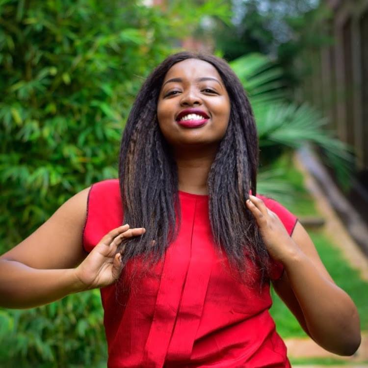 Naomi Kuria thanks Bien for working with her for free
