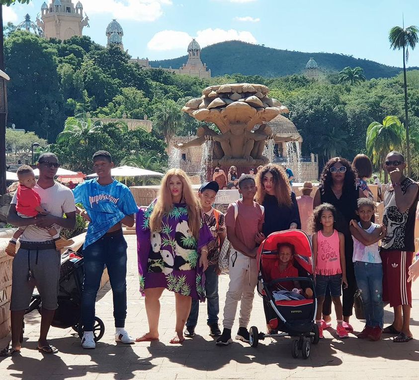 zari and kids