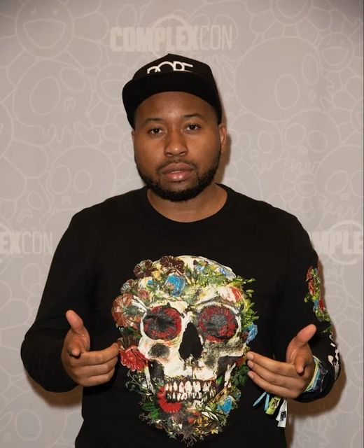 DJ 1