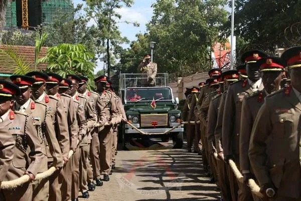 Former Uhuru’s Bodyguard Pulled Out Of Kenya Army Headquarters As He Retires After 39 Years In KDF