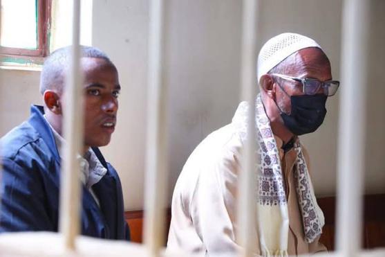Dusit convicts