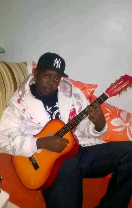 9591f6b21a4b40b998ce55bb43970e35