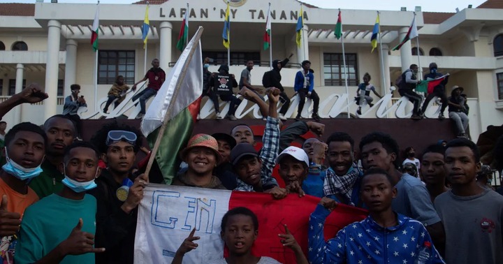 fecbb711404f4cd194df3b5308bb0354