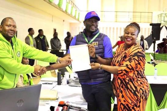 56e5d1324b324563835312b4b31c63f1