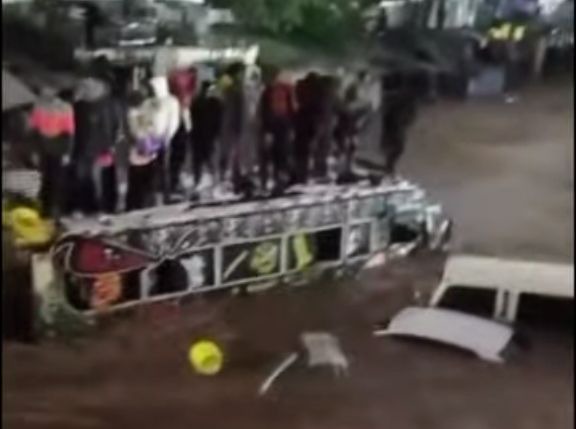 05e77b7ef1644931b0bd12460e5e1de9