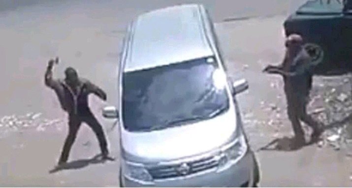 08d93b3890b54b86b08085e9b8842131