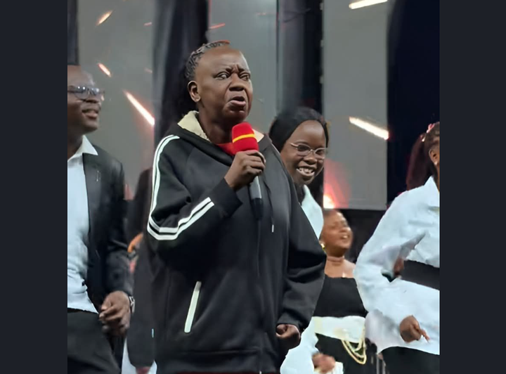 7c722a212cbf4c809bb98d4941af4df9