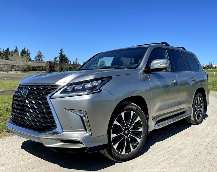 LX 570