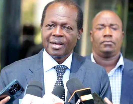 r tuju