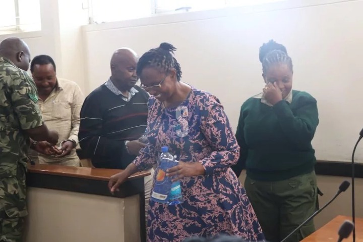 Waititu daughtr